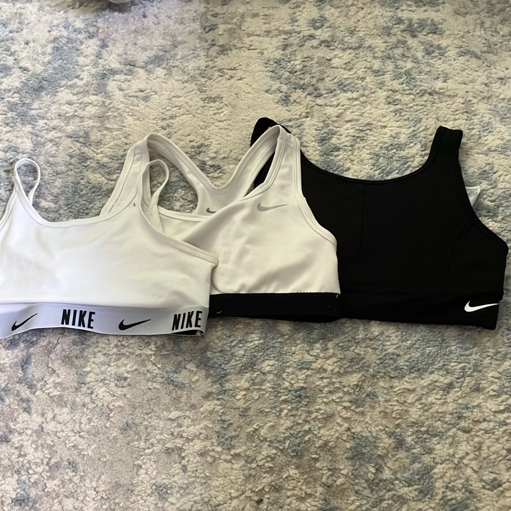 3x Girl’s Nike sports bras size large